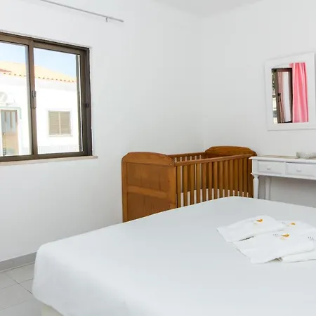 Casa Nova - Privat Pool & Bbq & Salgados & Salgados Golf Вилла *
